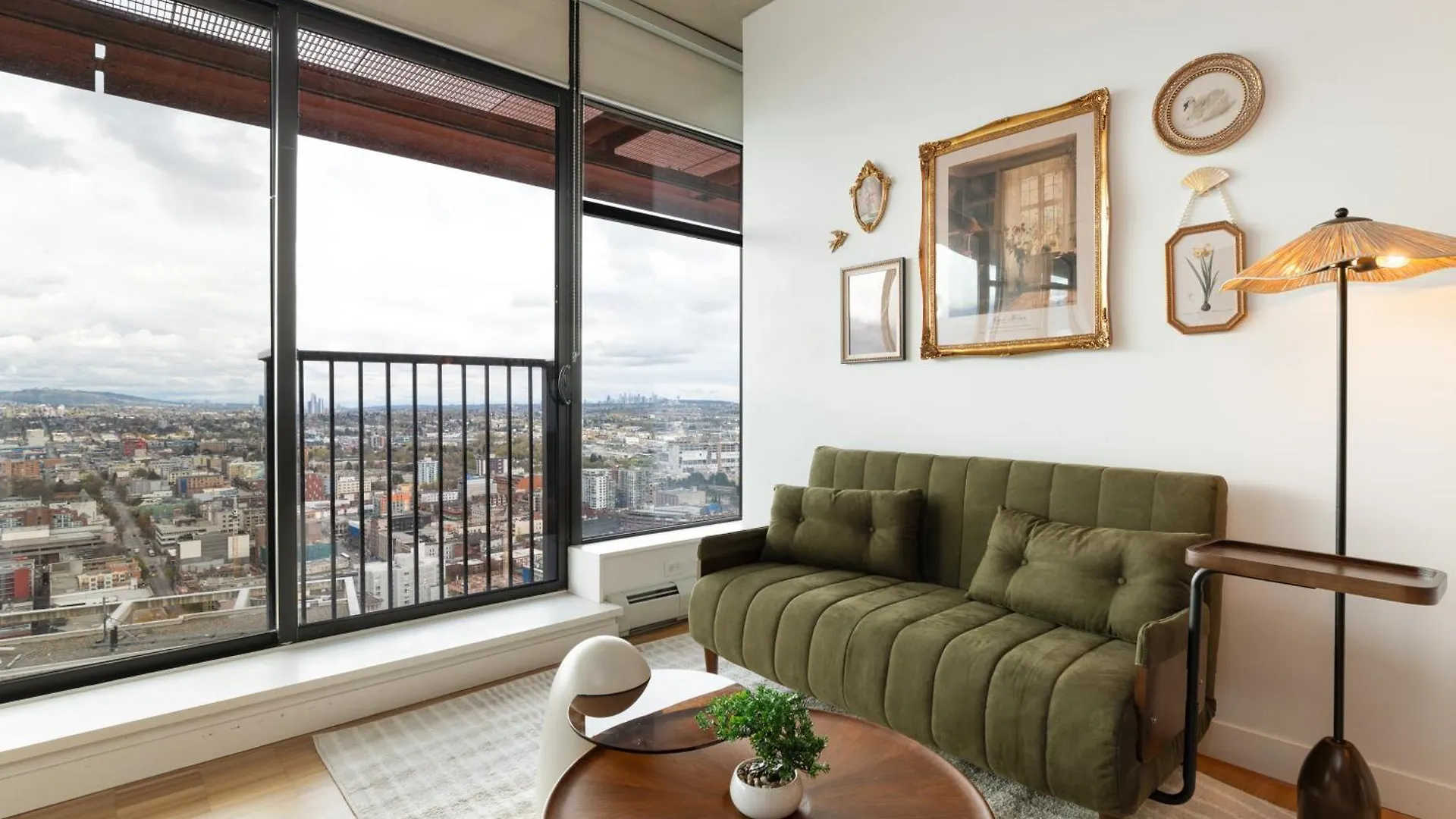 Skyhome In Gastown Amazing Ocean&Mountain Views Vancouver 0*,  Canada