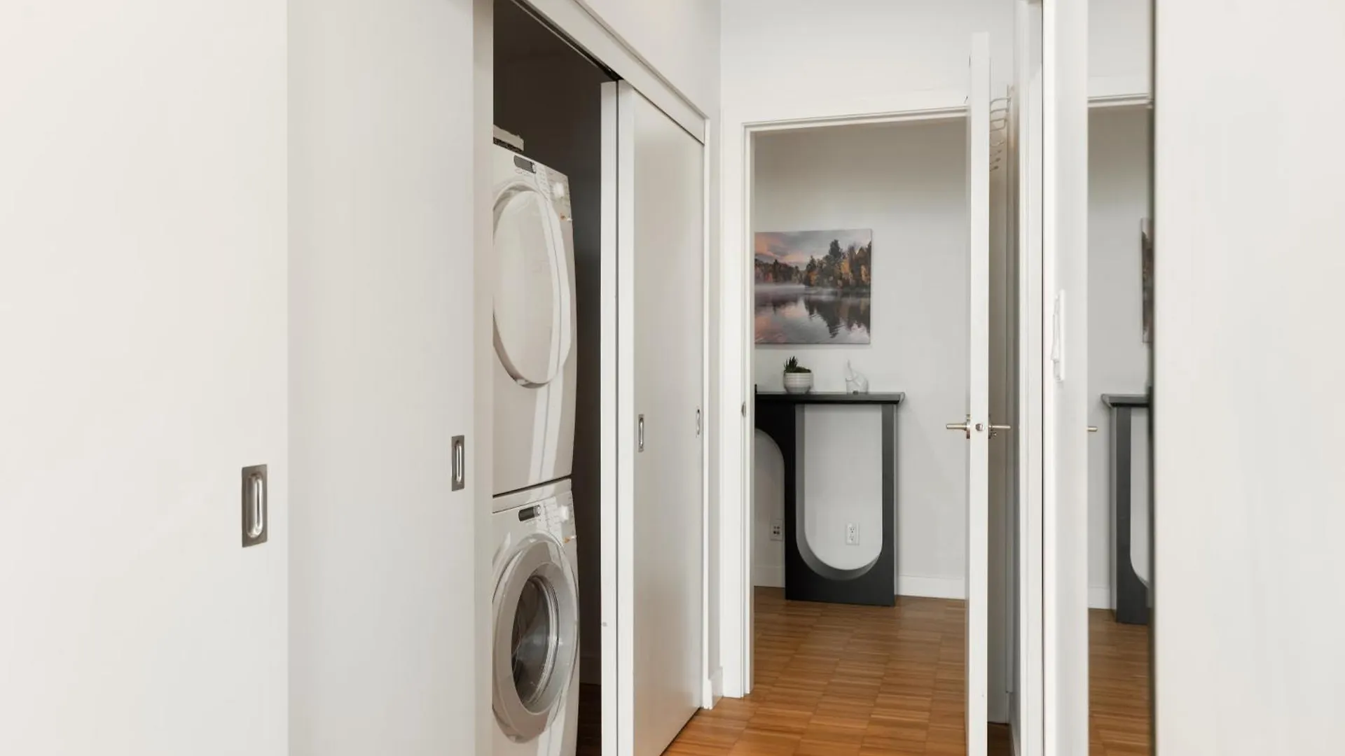 Skyhome In Gastown Amazing Ocean&Mountain Views Vancouver Apartment
