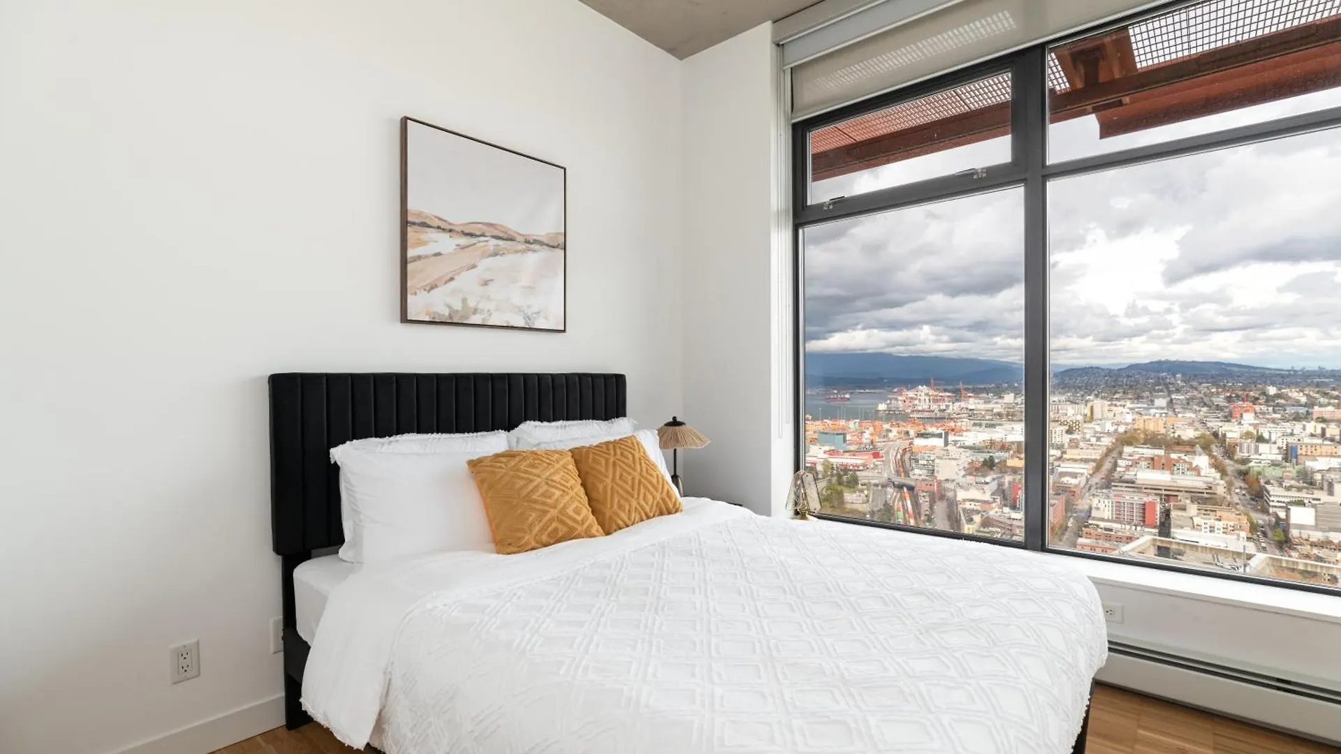 Skyhome In Gastown Amazing Ocean&Mountain Views Vancouver 0*,  Canada