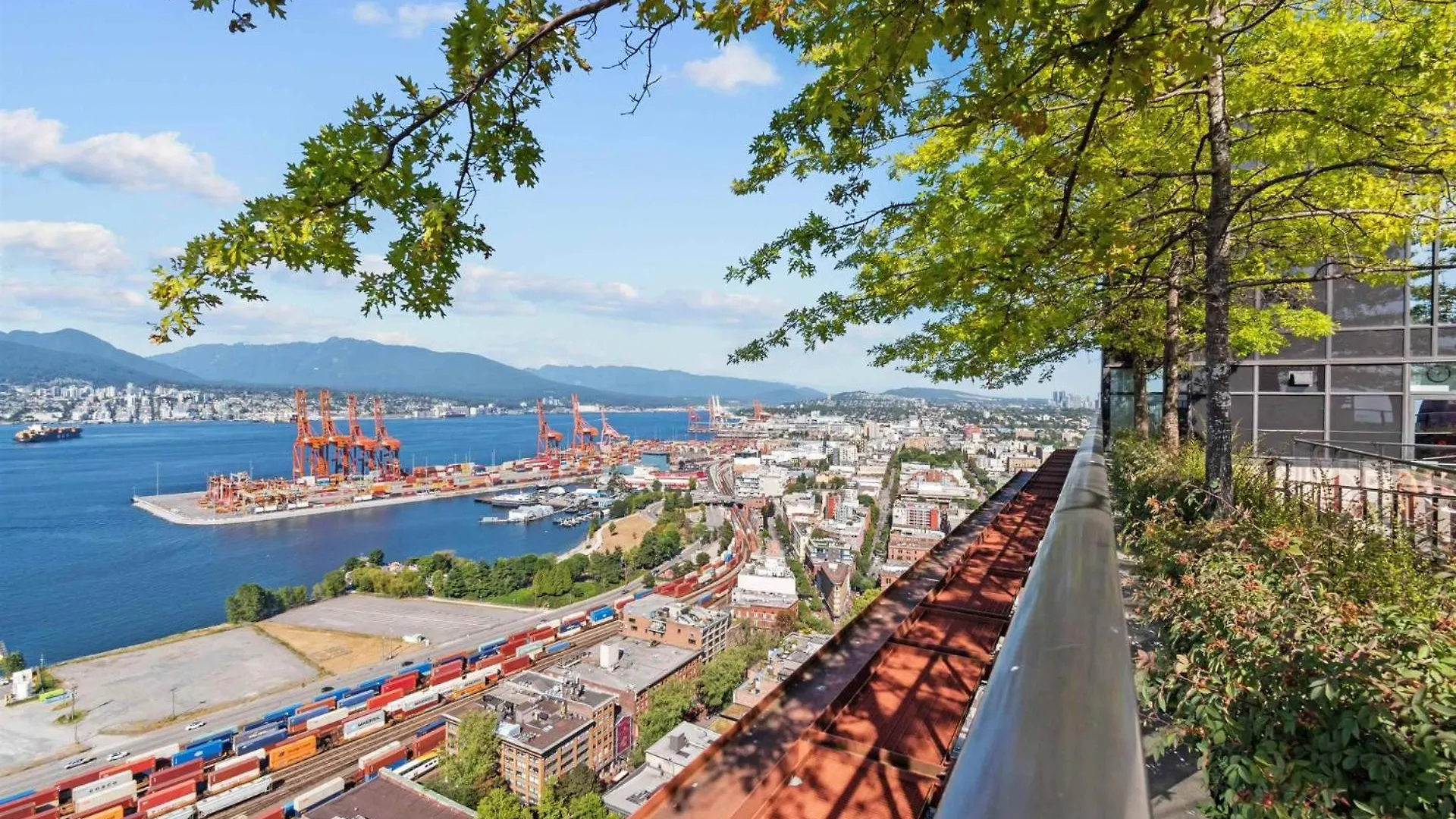 Apartment Skyhome In Gastown Amazing Ocean&Mountain Views Vancouver