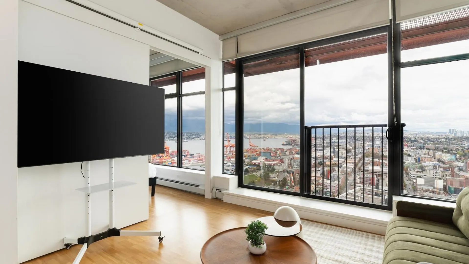 Skyhome In Gastown Amazing Ocean&Mountain Views Vancouver 0*,
